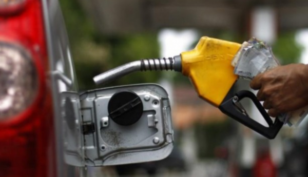 BREAKING: FG hikes fuel pump price to N212