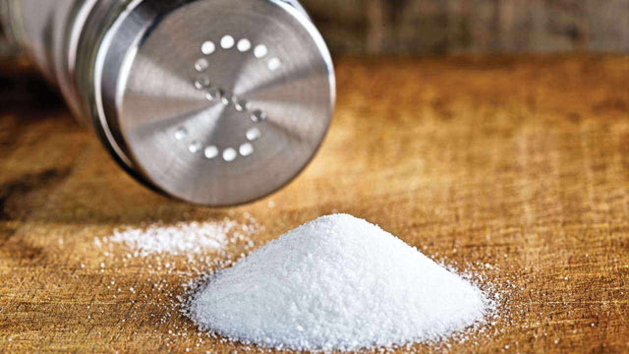 4 signs you’ve eaten too much salt 