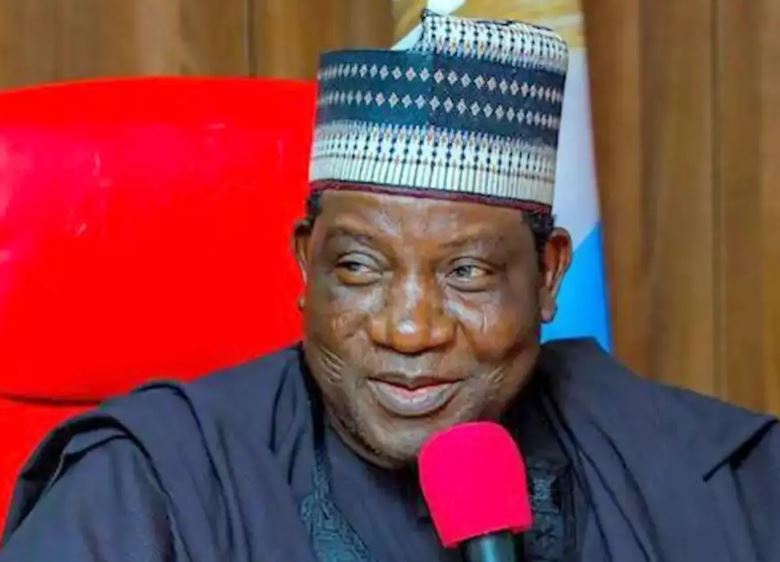 Minister of Labour and Employment, Simon Lalong has scheduled to meet with the Nigeria Labour Congress today, Monday, aimed at averting the planned indefinite strike.