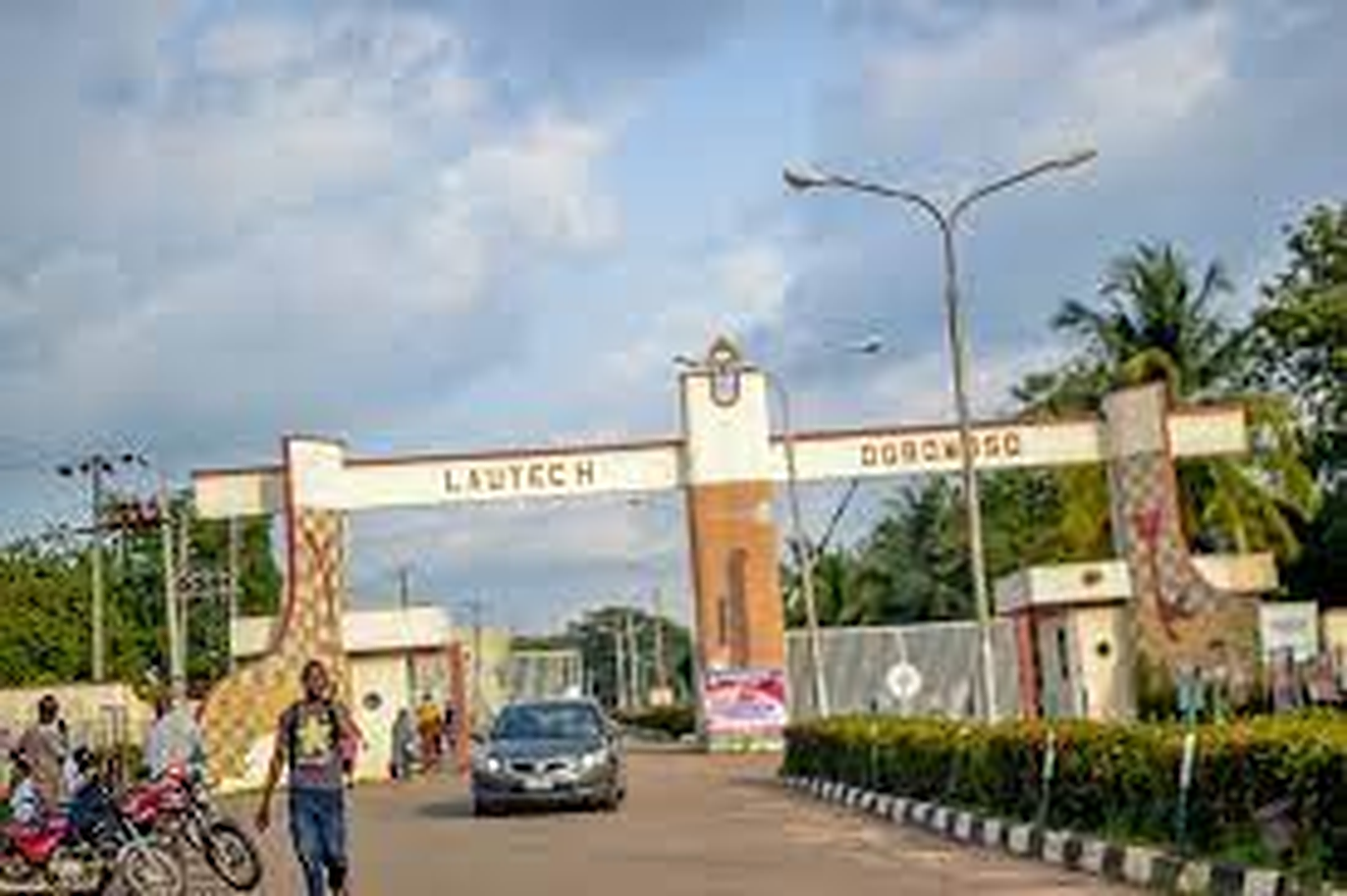LAUTECH bans students from driving cars to campus