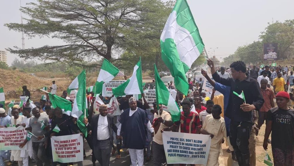 Protest rock Abuja over S'Court order on old naira
