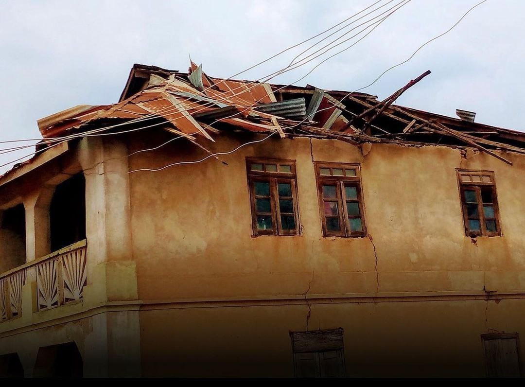 Heavy rainfall reportedly destroys over 100 buildings; renders several people homeless