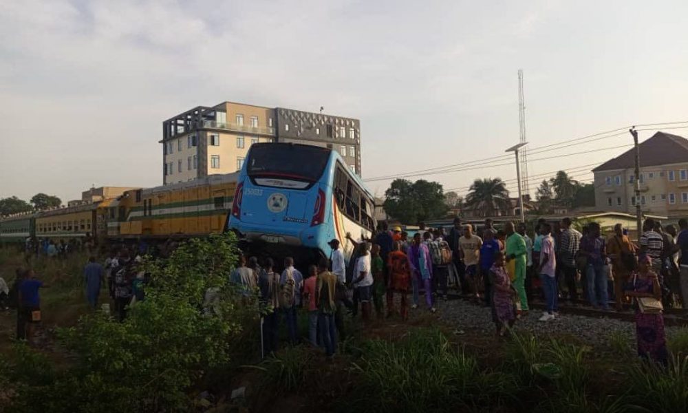 involving a train and a BRT bus