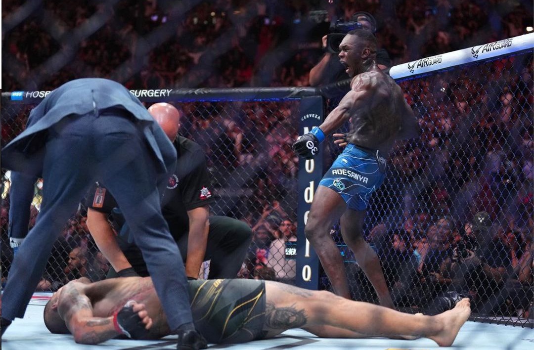 Israel Adesanya knocks out Alex Pereira to reclaim the UFC Middleweight Championship