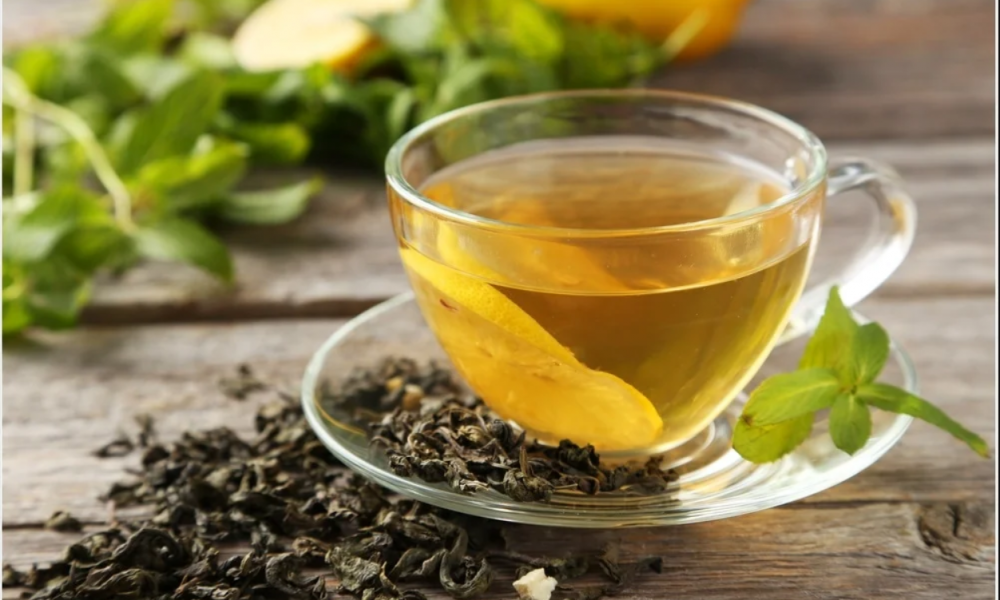 How green tea lowers risk of age-related diseases