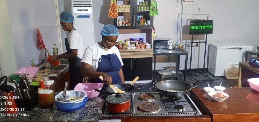 Ondo Lady Begins 150 Hours Cook-a-thon To Break Guinness Records