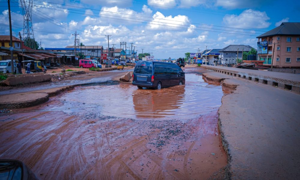 Onitsha-Owerri Road: Encroaching danger FG should immediately stop!
