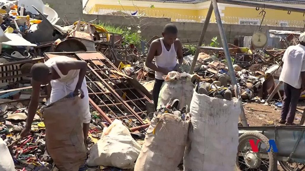 Government bans metal scavenging