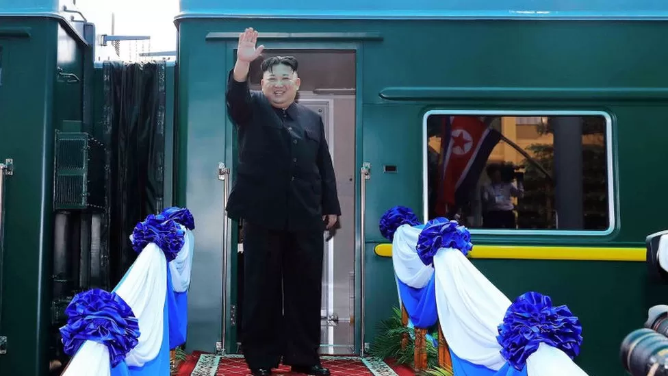 Kim Un travels in train to meet Putin in Russia