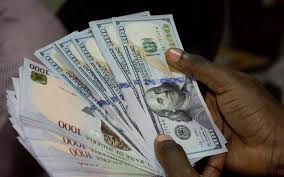 Naira sinks, changes at N1,000 per dollar