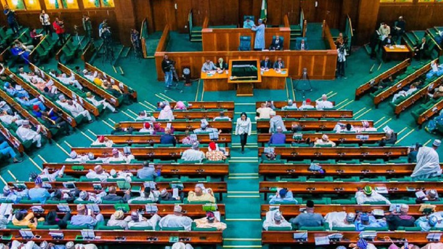 Reps proposes monthly pay of N250,000 for primary school teachers, N500,000 Secondary, N1m University Lecturers