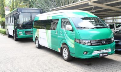 CNG Buses: FG launches pilot phase, presents coverted buses to State House