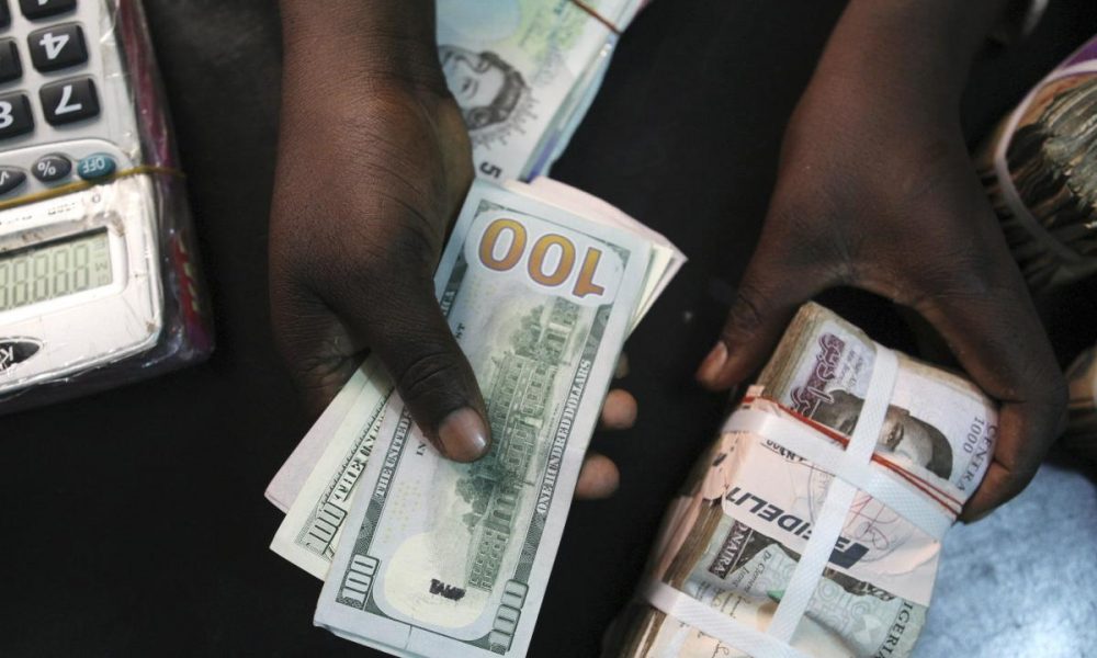 FX crisis deepens as Naira drops to N1040/$1 at parallel market