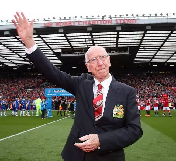 Ghanaians hold funeral ceremony for Sir Bobby Charlton in Accra