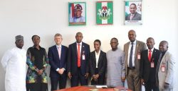  Standard Chartered Bank commends EFCC on fight against corruption