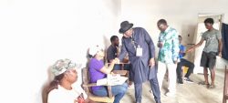 Jonathan monitors presidential run-off polls, visits polling units in Liberia 
