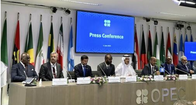 Fear of oil price fall as OPEC postpones meeting to Nov 30