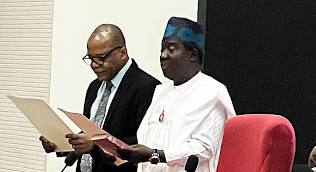 Simon Lalong takes oath of office as Senator in 10th NASS