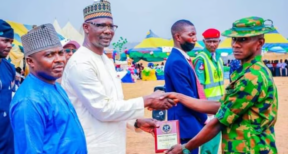 Sule donates N20 million to military, vows to furnish army school