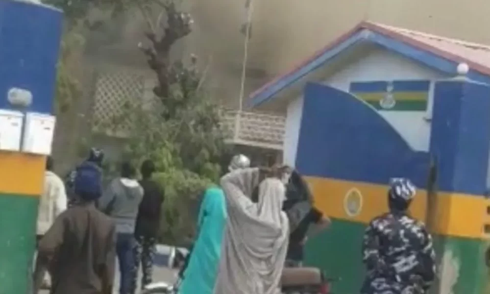 Breaking: Fire guts police headquarters in Kano