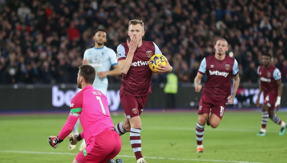 West Ham United draw 1-1 with Dominic Solanke's AFC Bournemouth