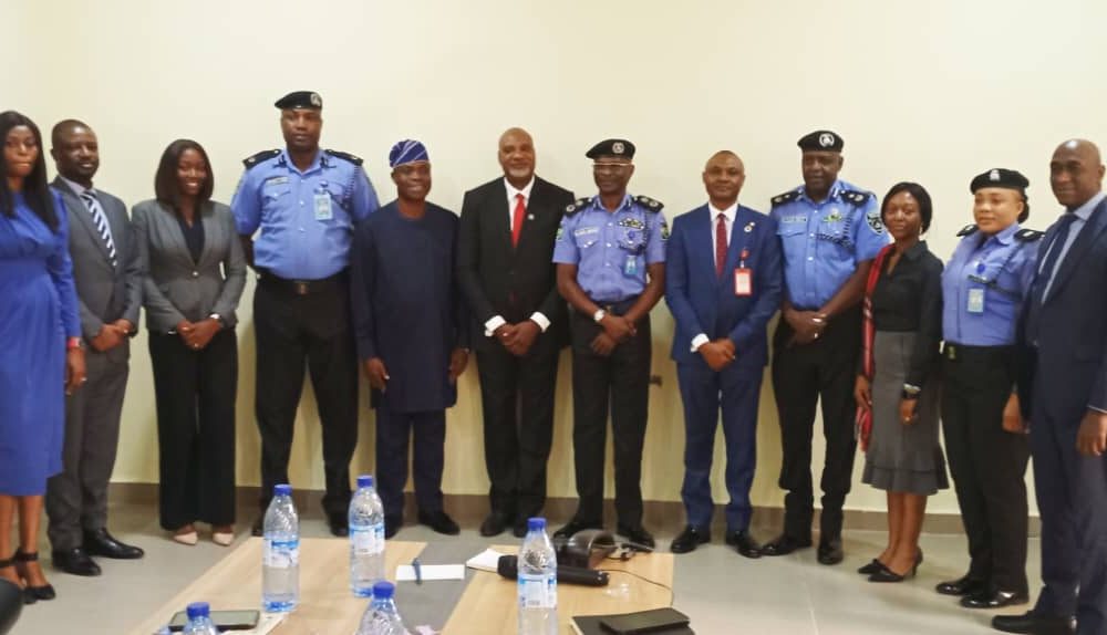 EFCC seeks stronger collaboration with Police against corruption