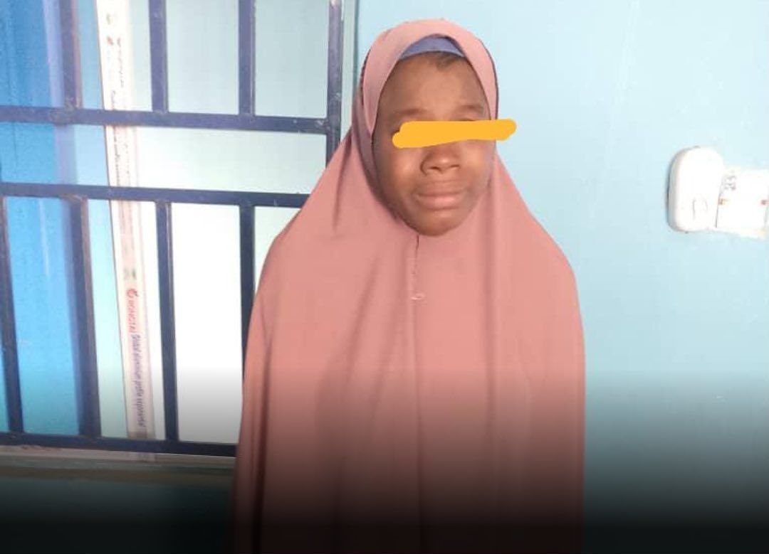 22-year-old housewife stabs husband to death
