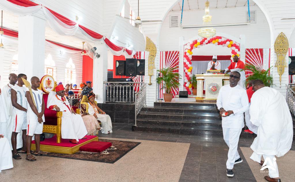 Ighodalo congratulates Oba of Benin on the return of Royal Artefacts