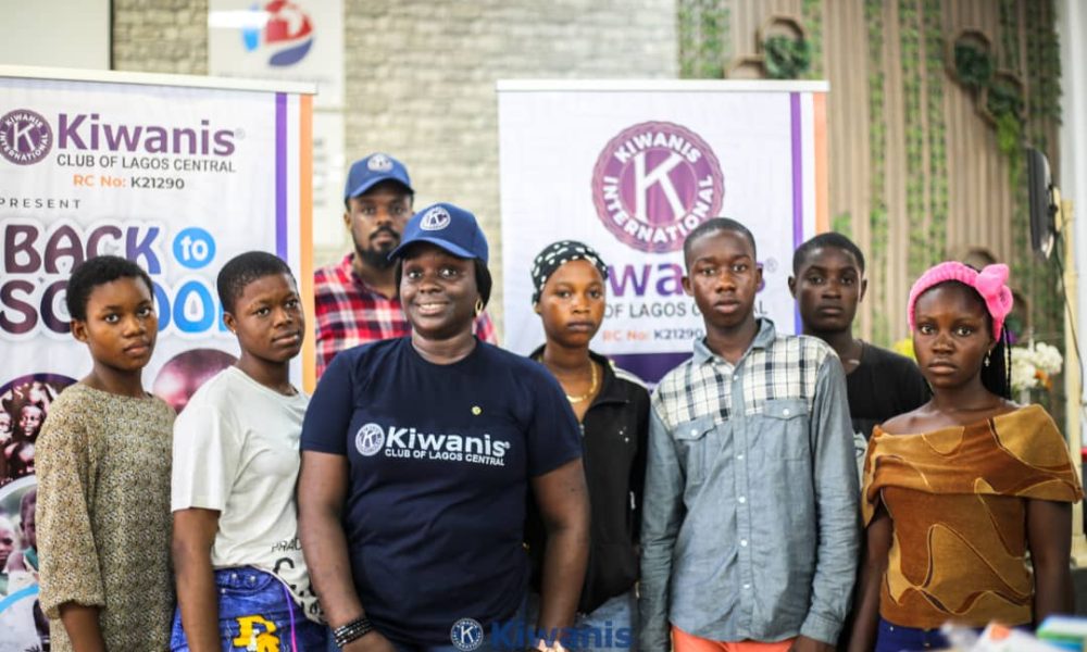 Lagos: KIWANIS club gives kits to school children in Ajah