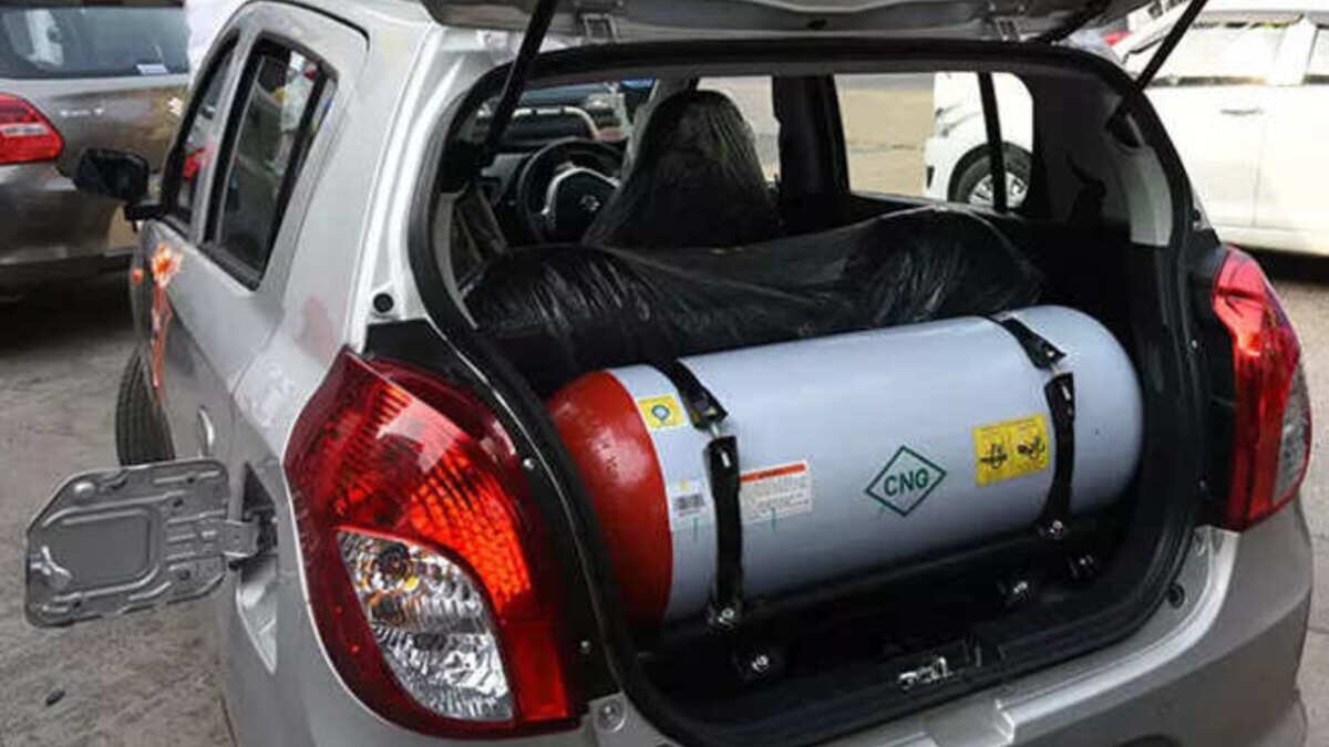 Compressed-Natural-Gas-Car-CNG