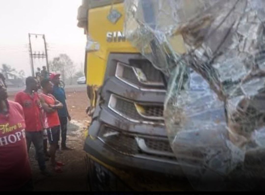 Tragic truck accident claims 14 lives