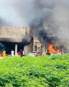 Angry youths burn NDLEA office