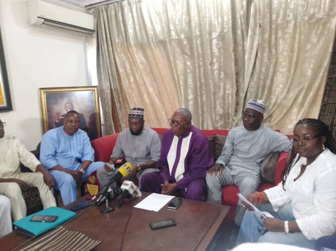 June 12: Lekan Abiola endorse a book