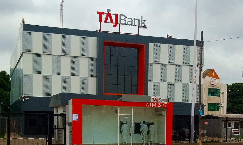 Taj_Bank