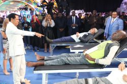 Miracles Abound as Healing Streams Live Service with Pastor Chris Grand Finale Goes Live
