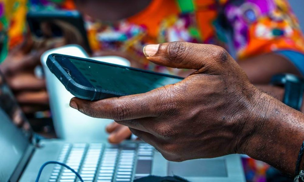 Nigeria’s internet subscriptions drop to 141.1 million in June as data usage hits record high