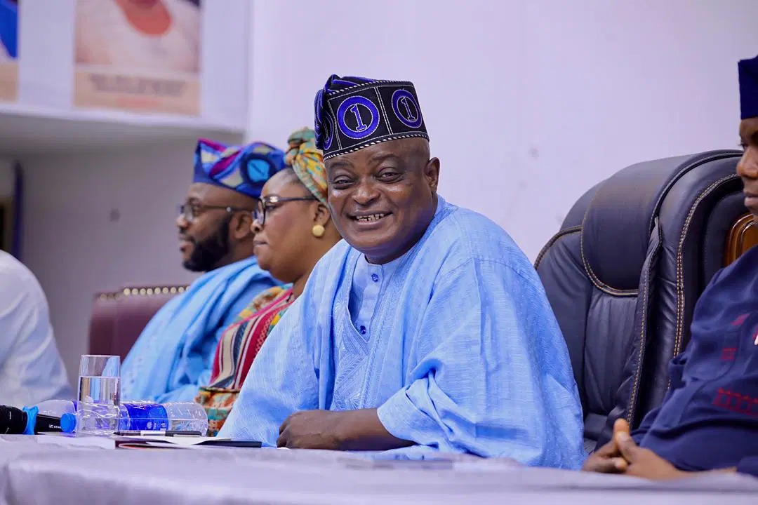 Obasa upbraids council chiefs on dwindling votes, demands cascade of grassroots good governance