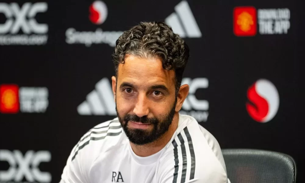 Manchester United seal £18.2m deal for Antwerp goalkeeper Senne Lammens