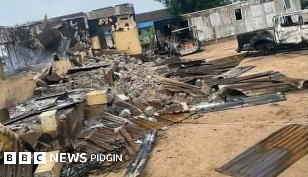 Gunmen raid Ebonyi community, kill residents, torch homes, abduct villagers