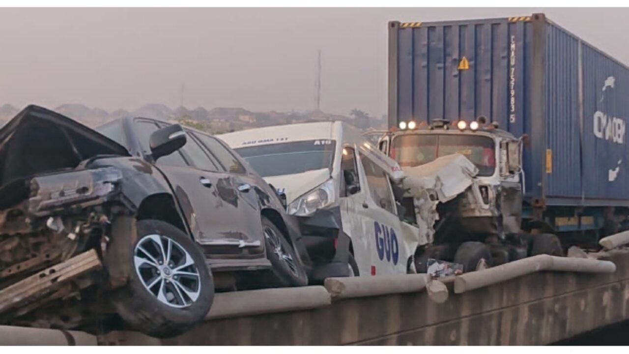 Death traps on Expressway: Kara Bridge crash renews fears over highway safety