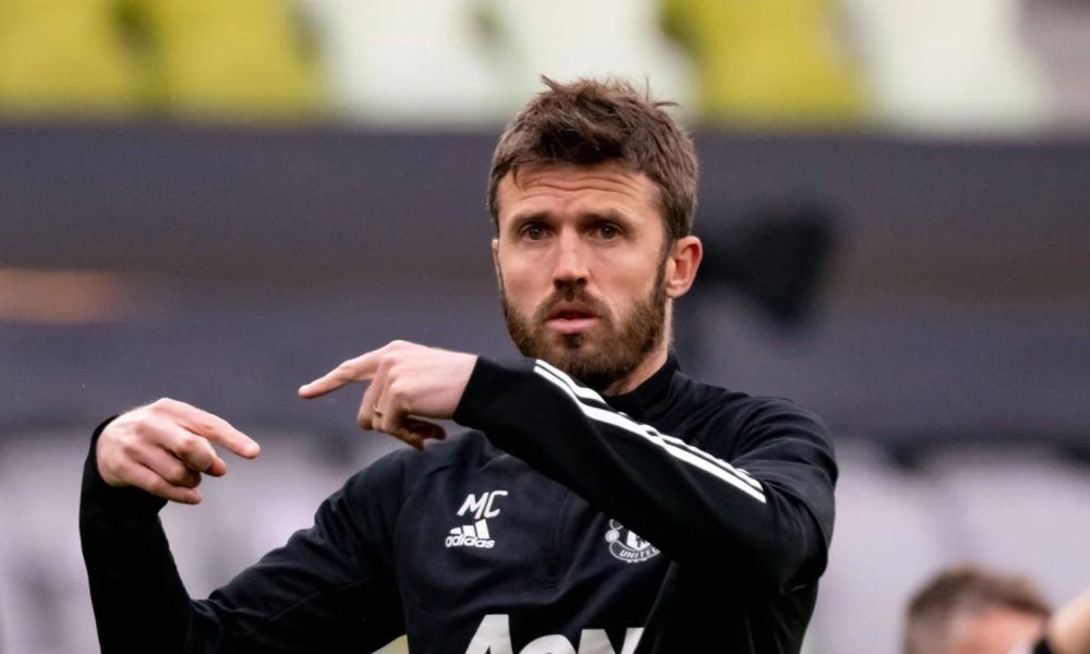 Carrick emerges as front-runner for Manchester United caretaker role