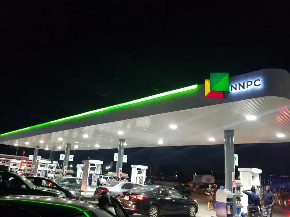 NNPCL cuts petrol price to N815 per litre, deepens competition in downstream market