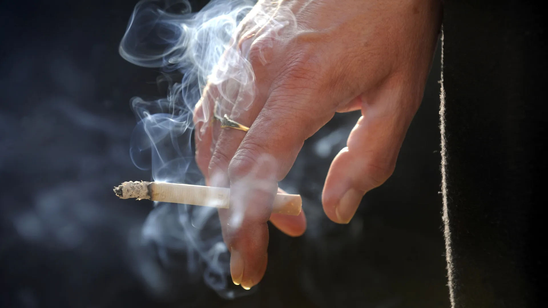 Expert warns smokers, people with high cholesterol face elevated diabetes risk