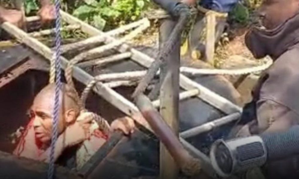 Lagos firefighters rescue 84-year-old man from 140-foot well in suspected suicide attempt