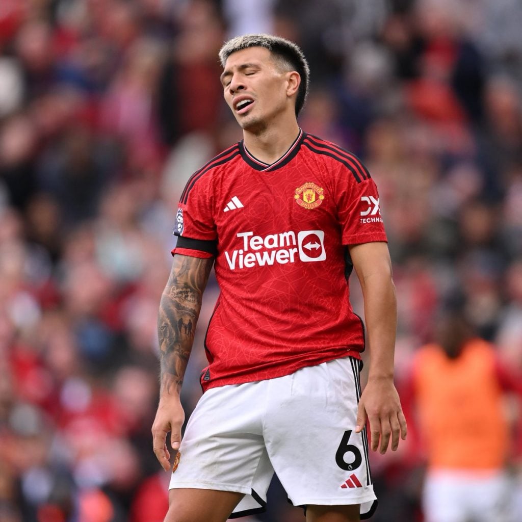 Martínez ruled out of Everton clash with calf injury