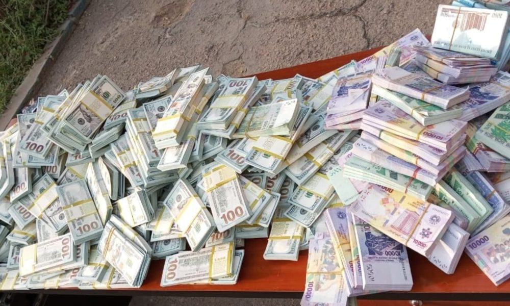 EFCC probes Anambra trader over alleged N192,000 fake currency at Awka market