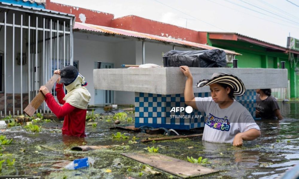 Colombia declares state of emergency over deadly floods