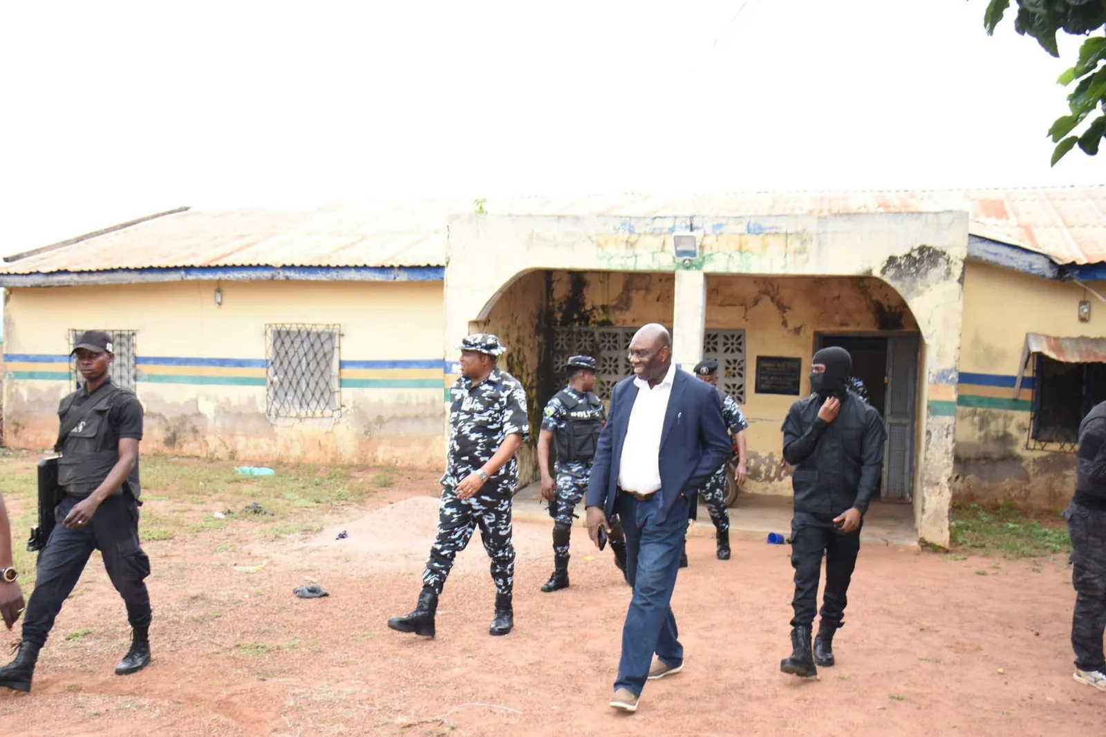 Deadly bandit attack in Kwara’s Kaiama communities leaves 10 dead, dozens displaced