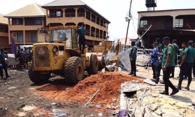 Agency demolishes shanties, illegal structures in Anambra market