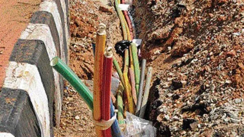 NCC, NSCDC warn road contractors, developers against fibre cuts, threaten prosecution